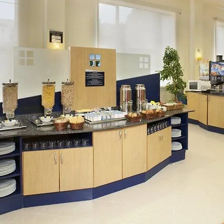 Hotell B&B Hotel Alicante 3*
