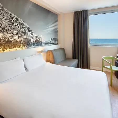 B&B Hotel Alicante מלון 3*