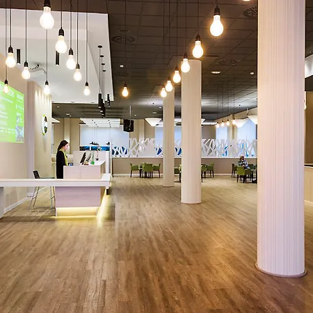 阿利坎特b&b酒店 酒店 3*